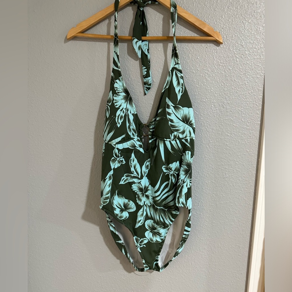 Urban outfitters leilani size 14 swimsuit good candition